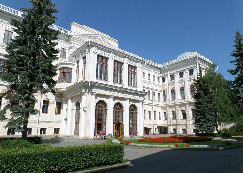 Аничков дворец 4